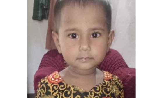 ৩ বছরের শিশু সন্তানকে হত্যা করে পরকীয়া প্রেমিকের সাথে পালালেন মা